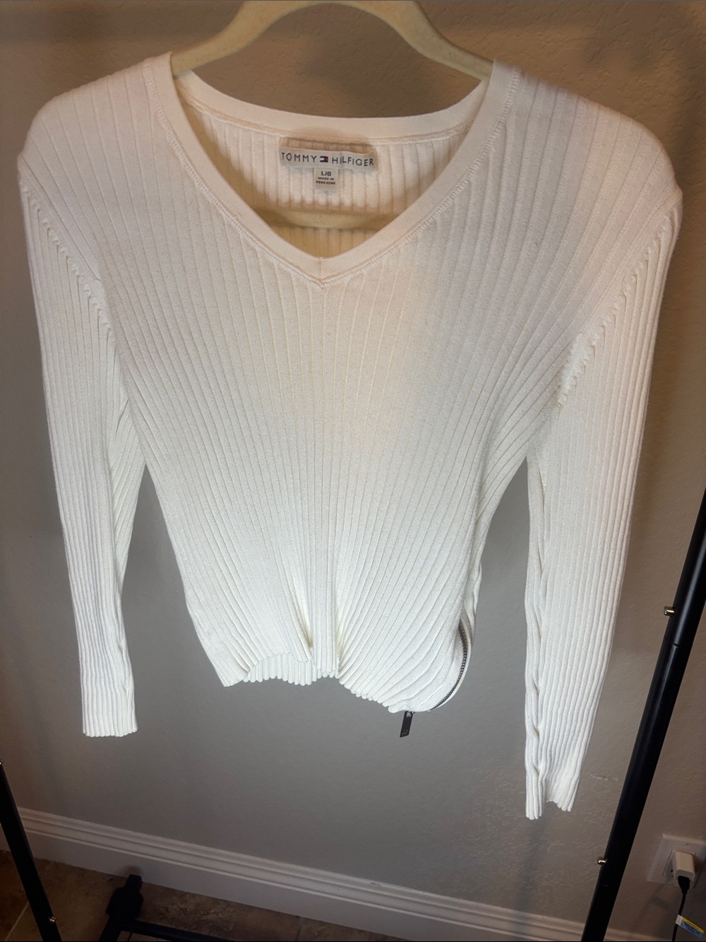 Tommy Hilfiger White Ribbed V-Neck Sweater